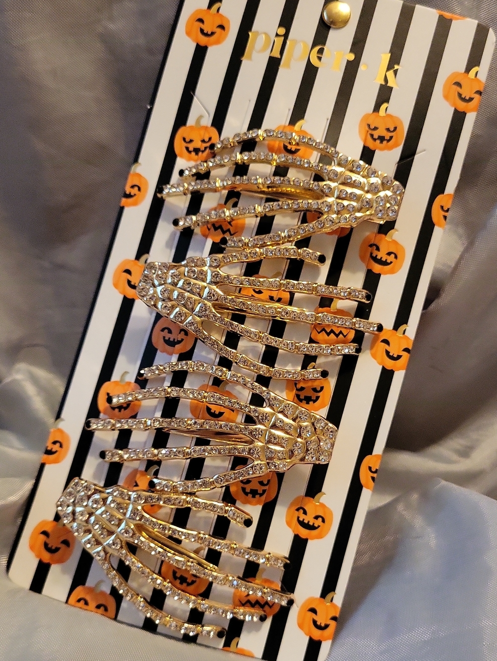 Piper K Skeleton hand hair clips 4pc